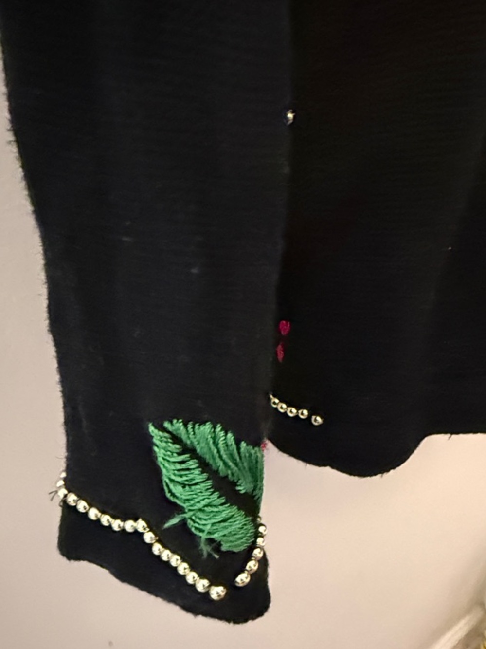 Vintage Arriviste Black Embroidered Holiday Cardigan with Bead Trim - Picture 7 of 7